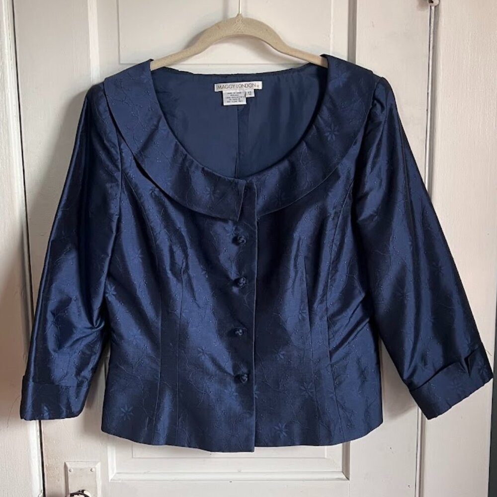 100% Silk Wide Collar Skirt Suit